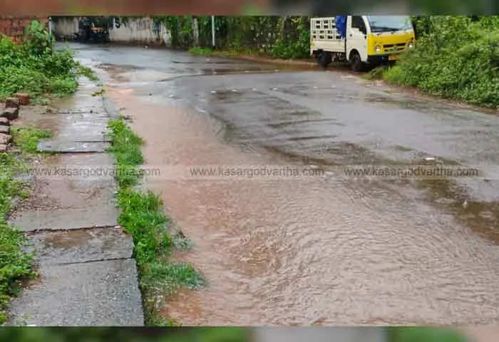 soil dumped in roadside distress for public