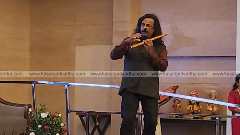  "Jayen Eyyakkad's saxophone performance at Gateway Bekal"