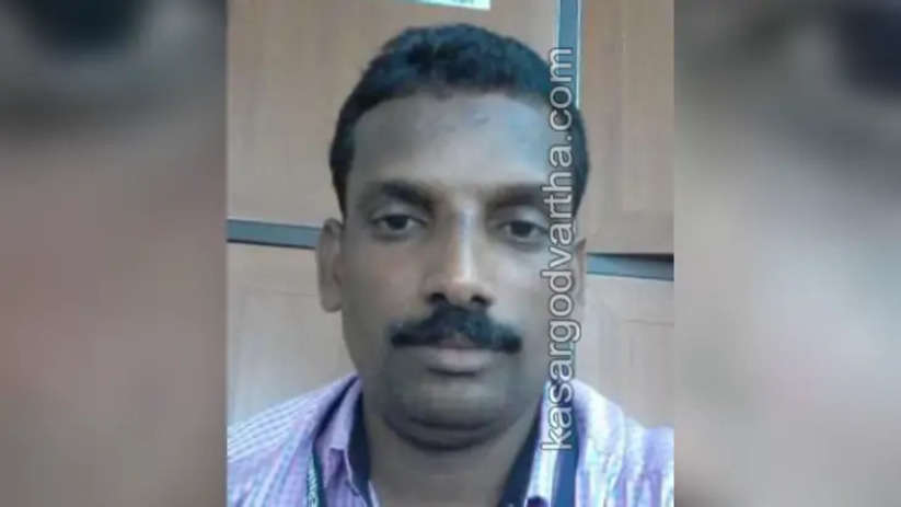 kasaragod collectorate employee killed in scooter accident