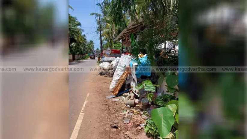 Scrap shop causing a road blockage