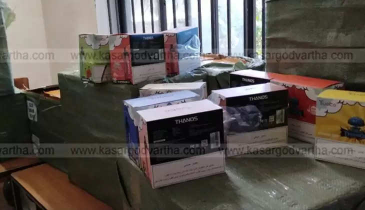 e_cigarettes-seized_in_kasargod.jpg | Confiscated e-cigarettes, Massive E-cigarette Seizure in Kasaragod, Two Arrested