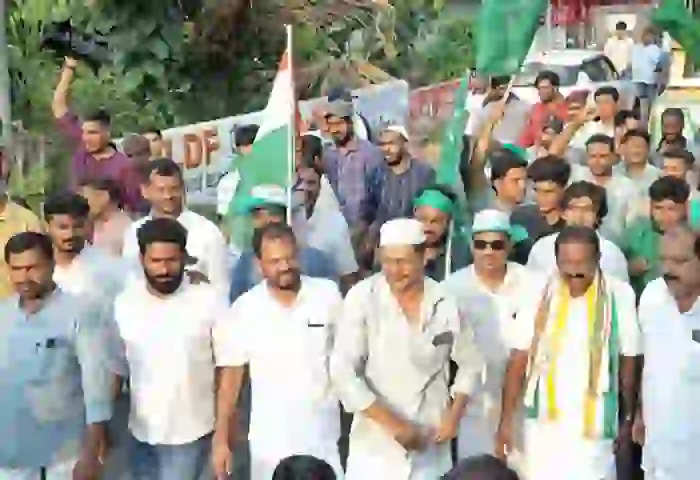 Rajmohan Unnithan continues election campaign