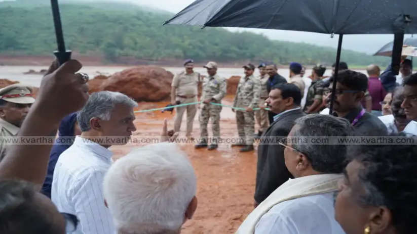 no sign of truck in shiroor landslide