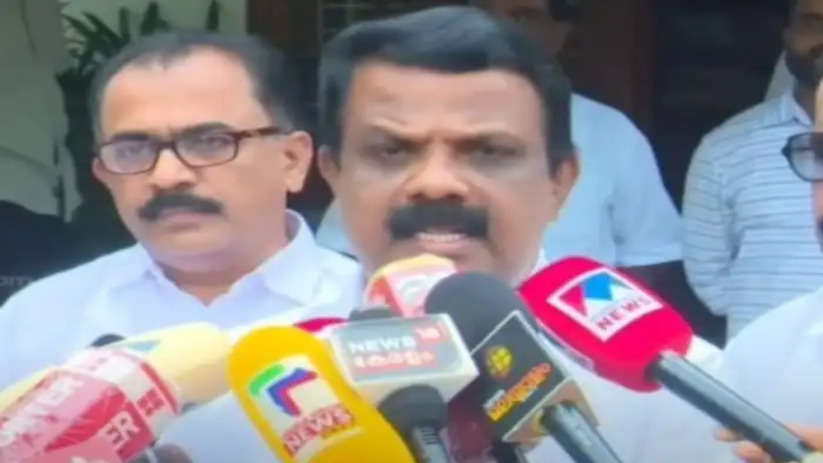 balakrishnan periya strongly criticized rajmohan unnithan mp