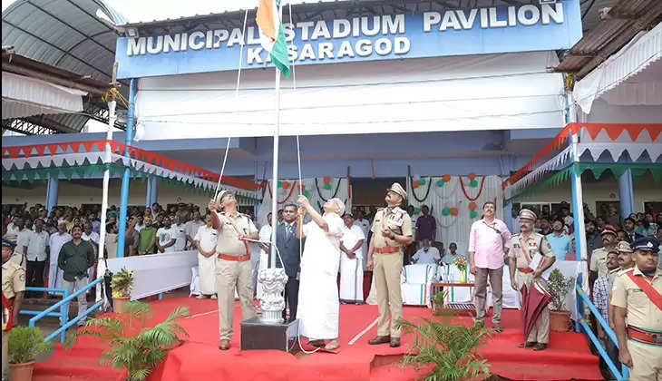 Grand Independence Day Parade Held in Kasaragod