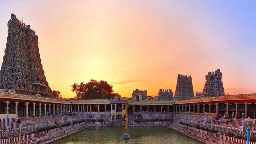 Madurai Meenakshi Amman Temple, South India temples, Dravidian architecture, Indian temples, Hindu temples, Meenakshi Amman, Madurai tourism