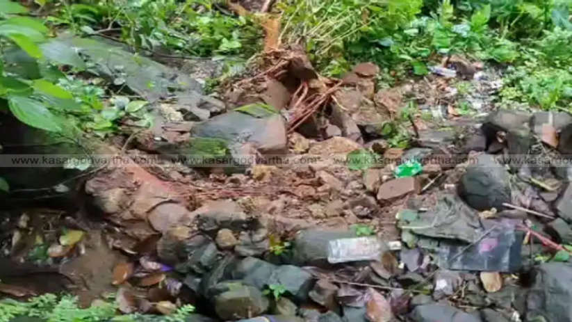 landslide in konnakkad moothadi 