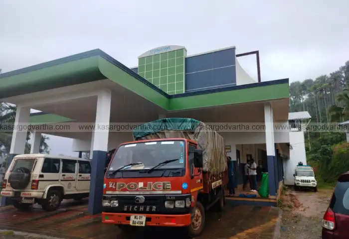 866 kerala police personnel lead wayanad landslide rescue